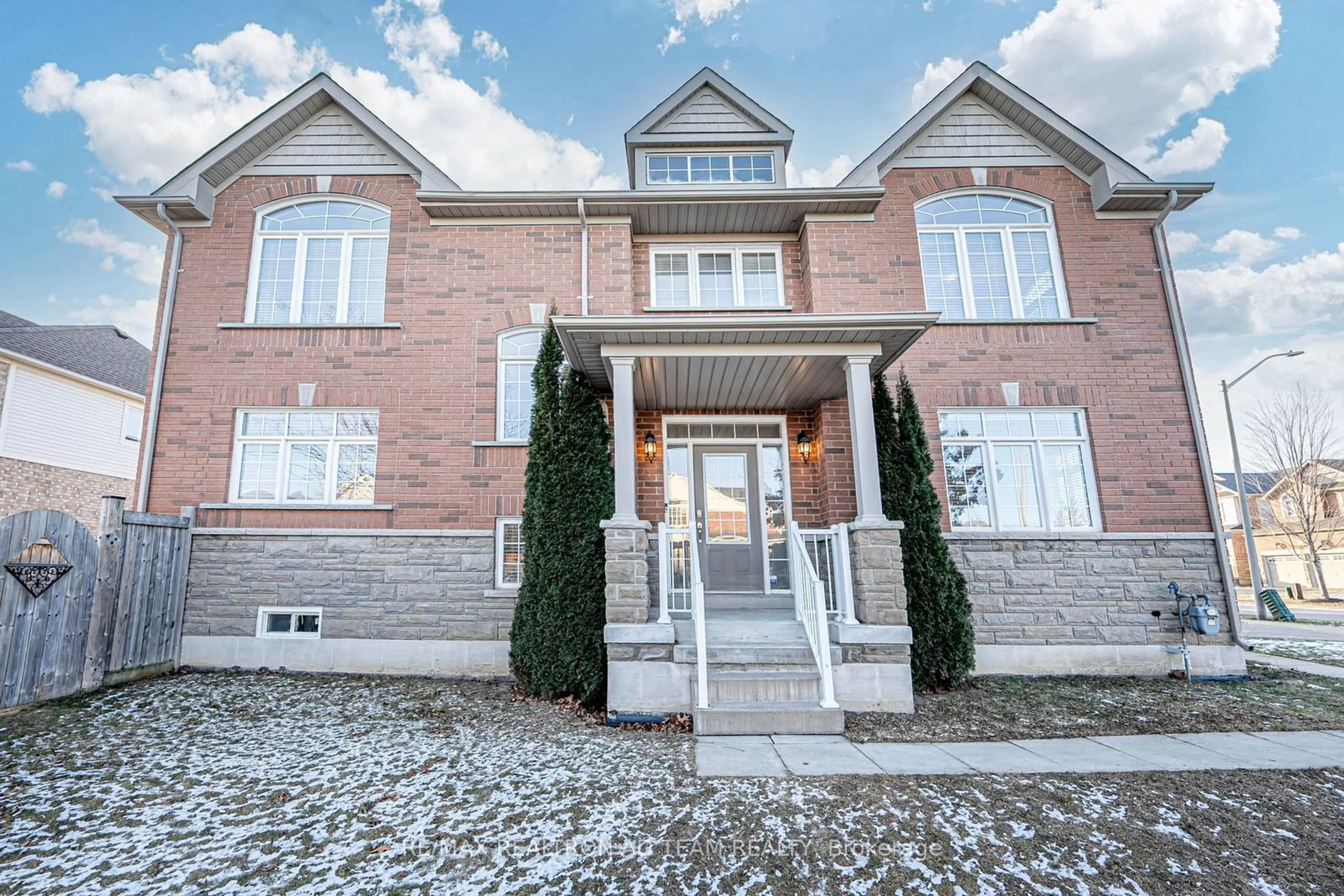 Home with brick exterior material, street for 95 Hockley Ave, Clarington Ontario L1C 0G4