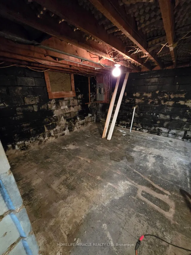 Additional property image - 19 Blakemanor Blvd
