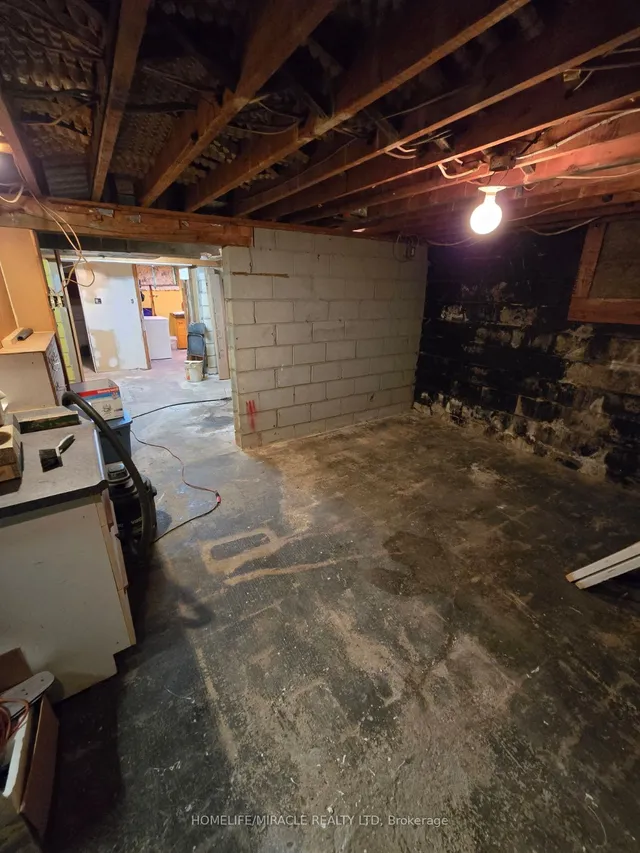 Additional property image - 19 Blakemanor Blvd