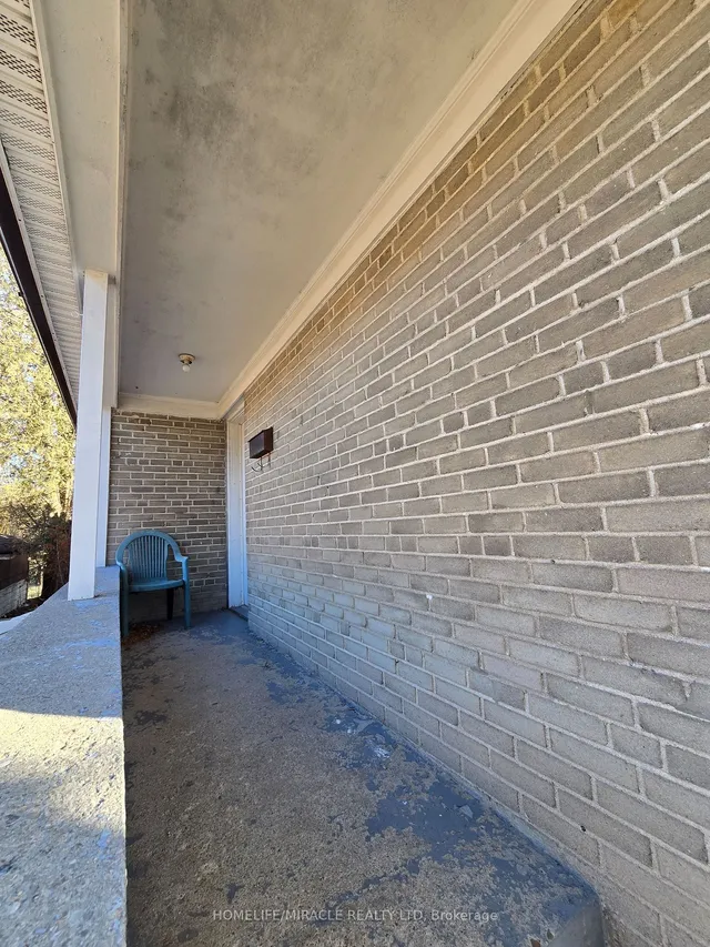 Additional property image - 19 Blakemanor Blvd