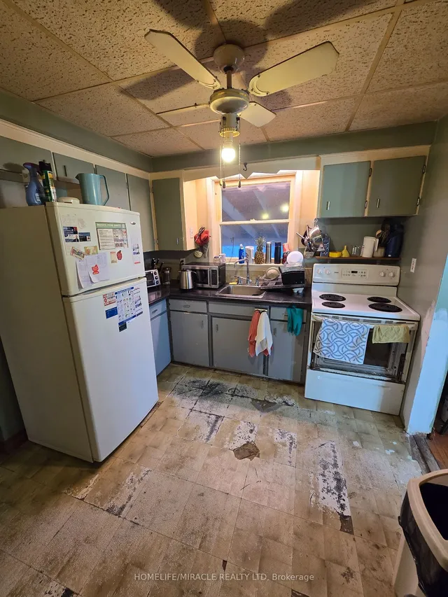 Additional property image - 19 Blakemanor Blvd