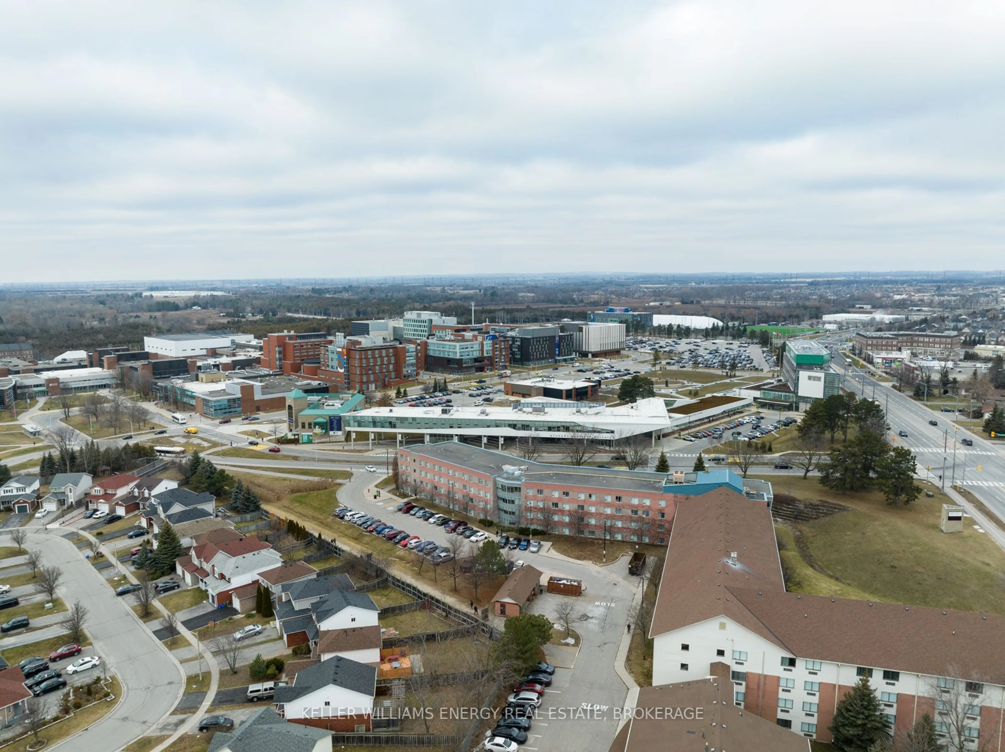 A pic from outside/outdoor area/front of a property/back of a property/a pic from drone, city buildings view from balcony for 1900 Simcoe St #839, Oshawa Ontario L1G 0C1