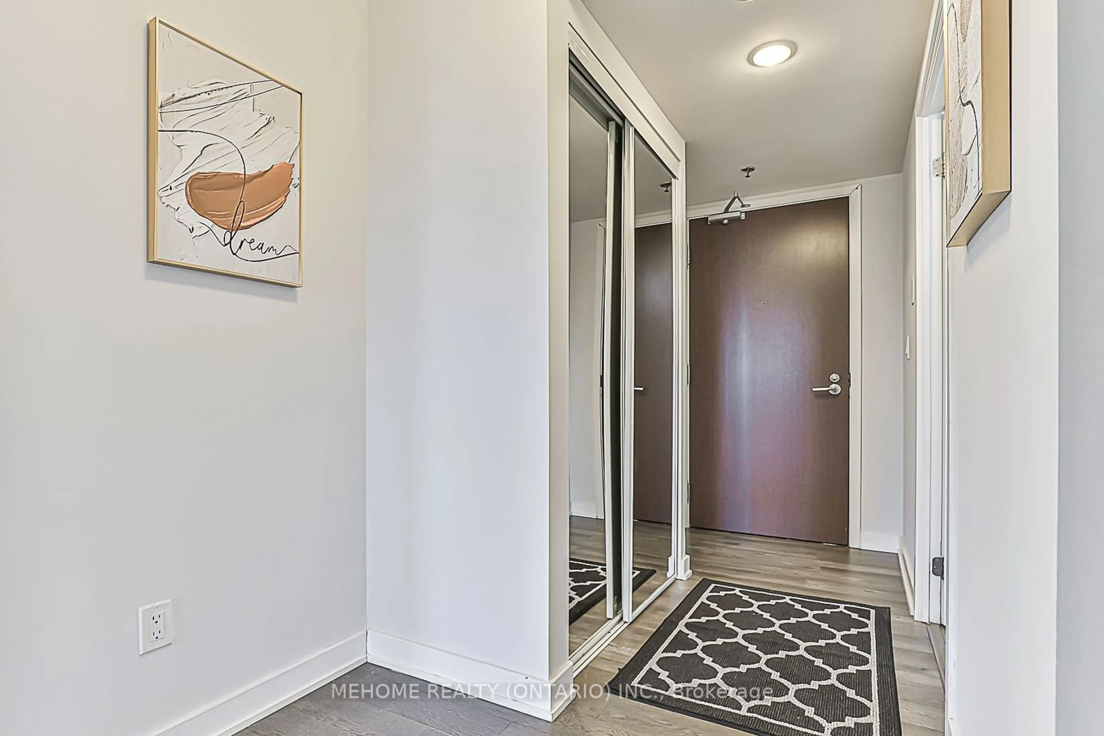 Indoor entryway for 185 Bonis Ave #1511, Toronto Ontario M1T 0A4