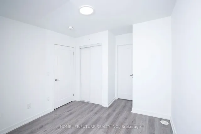 Additional property image - 3686 St Clair Ave Unit 105