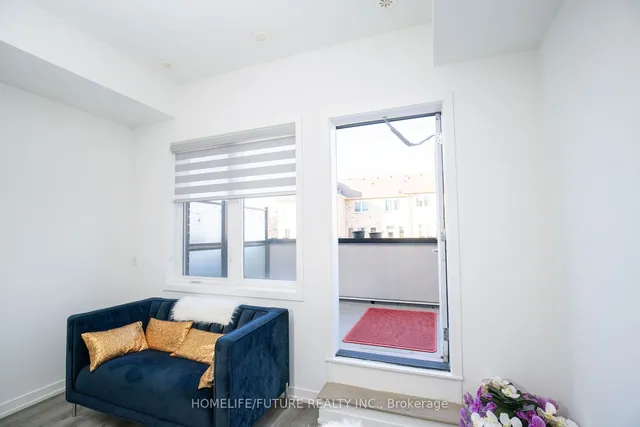Additional property image - 3686 St Clair Ave Unit 105