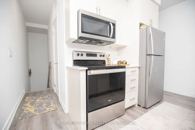 Additional property image - 3686 St Clair Ave Unit 105