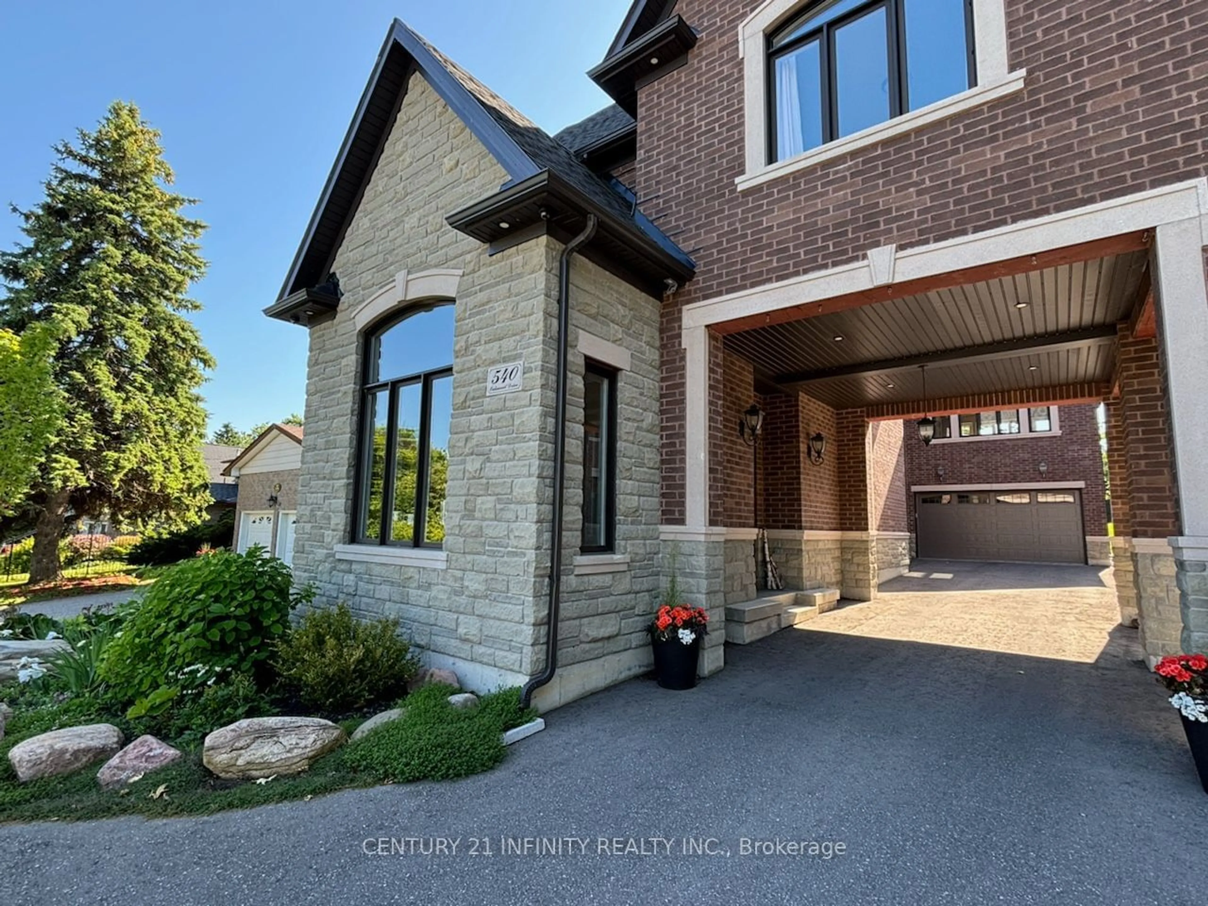 Home with brick exterior material, street for 540 Oakwood Dr, Pickering Ontario L1W 2M7