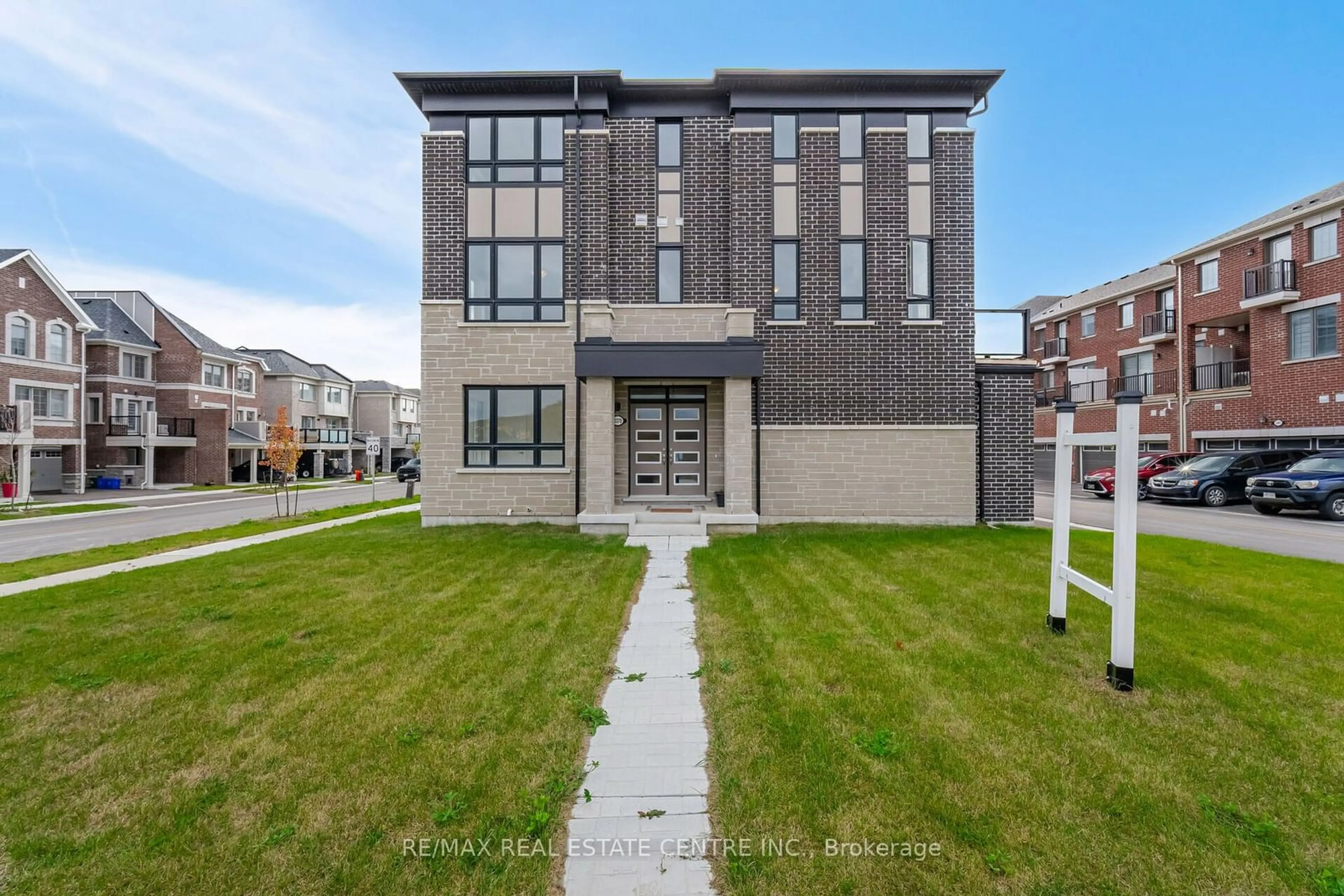 Home with brick exterior material, street for 3370 Thunderbird Prom, Pickering Ontario L1X 0N1