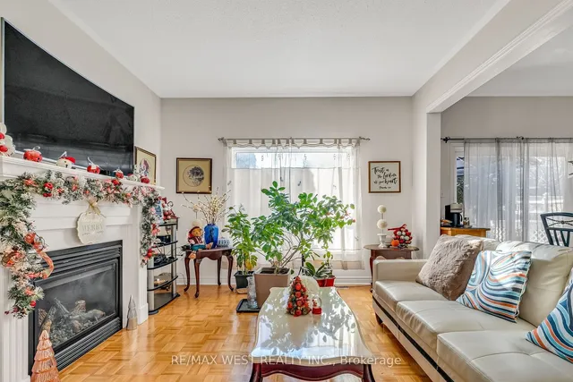 Additional property image - 8 Lampman Dr