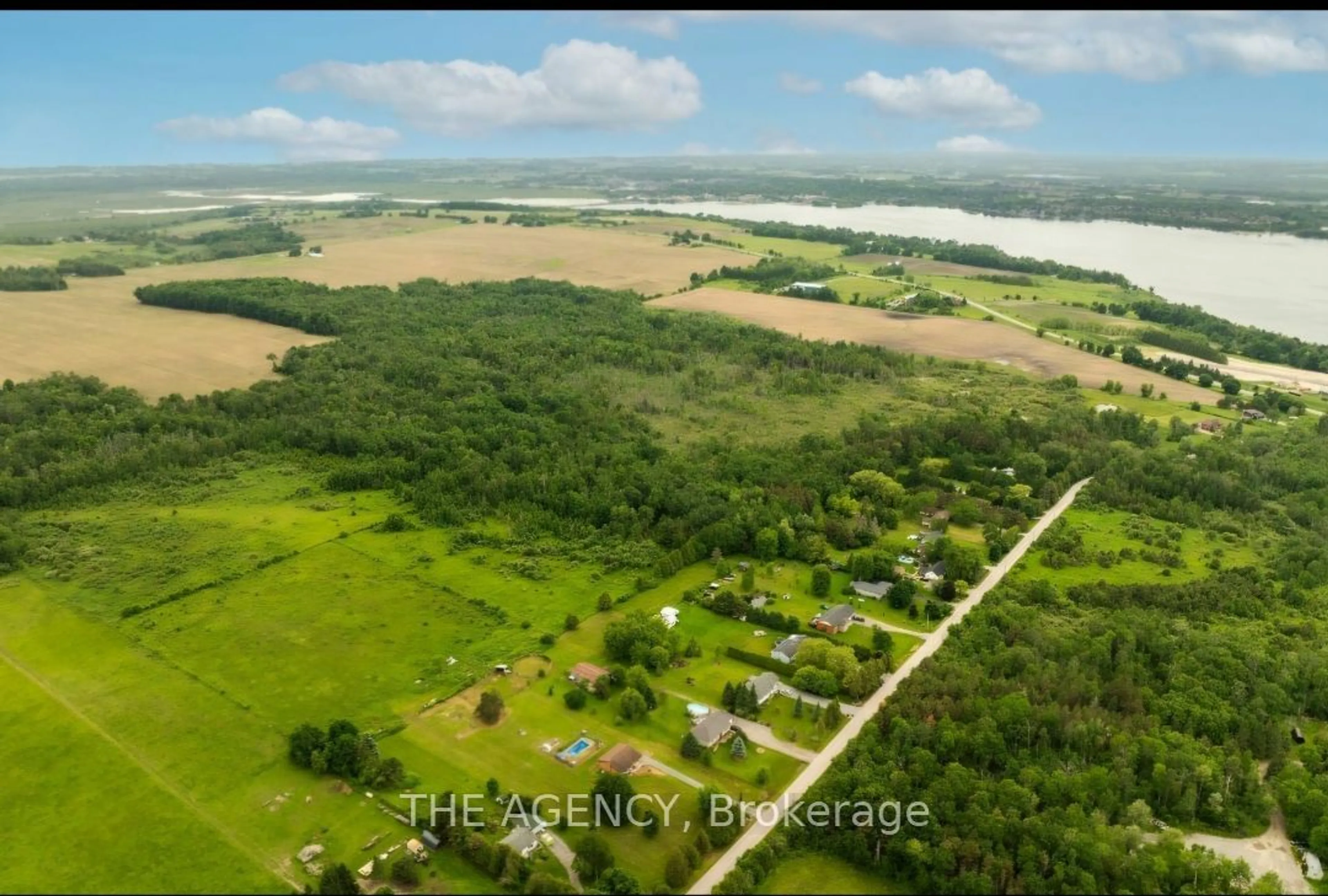 A pic from outside/outdoor area/front of a property/back of a property/a pic from drone, unknown for 2645 Head Rd, Scugog Ontario L9L 1B4