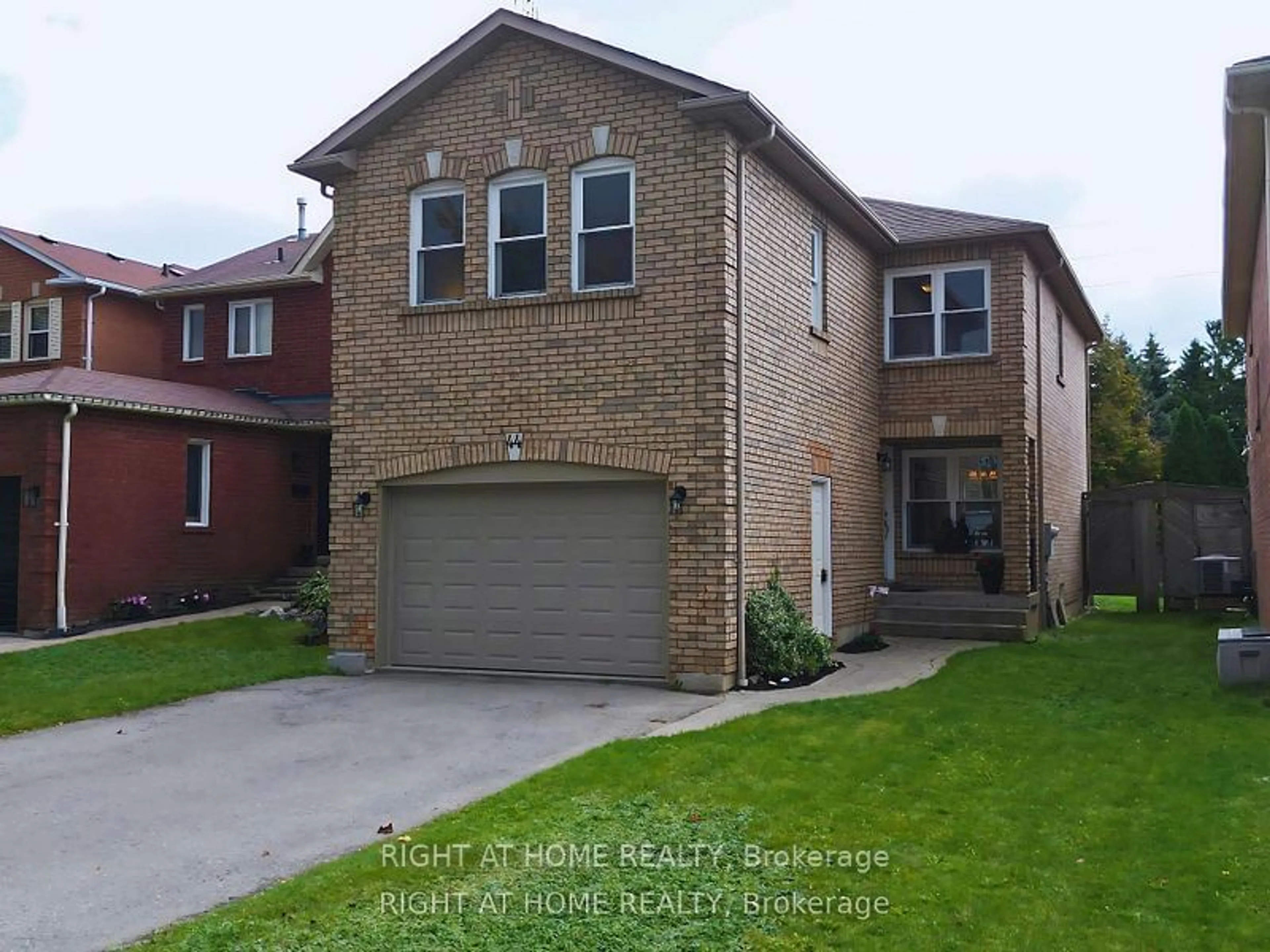 Home with brick exterior material, street for 44 Sable Cres, Whitby Ontario L1R 1Y5