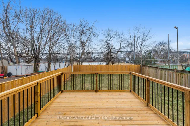 Additional property image - 1049 Greenwood Ave