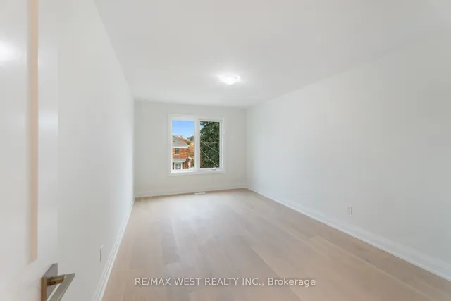 Additional property image - 1049 Greenwood Ave