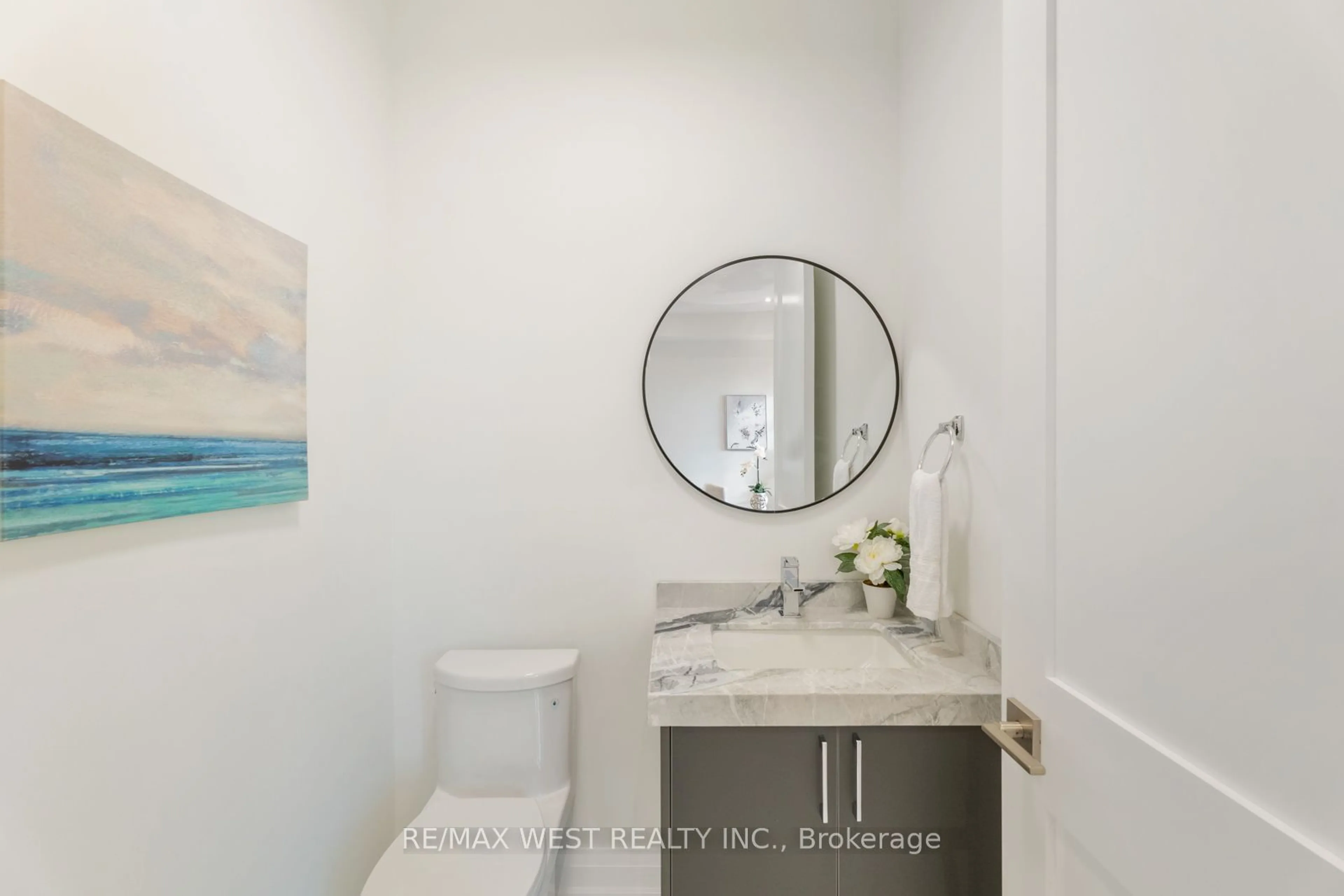 Standard bathroom, ceramic/tile floor for 1049 Greenwood Ave, Toronto Ontario M4J 4E2