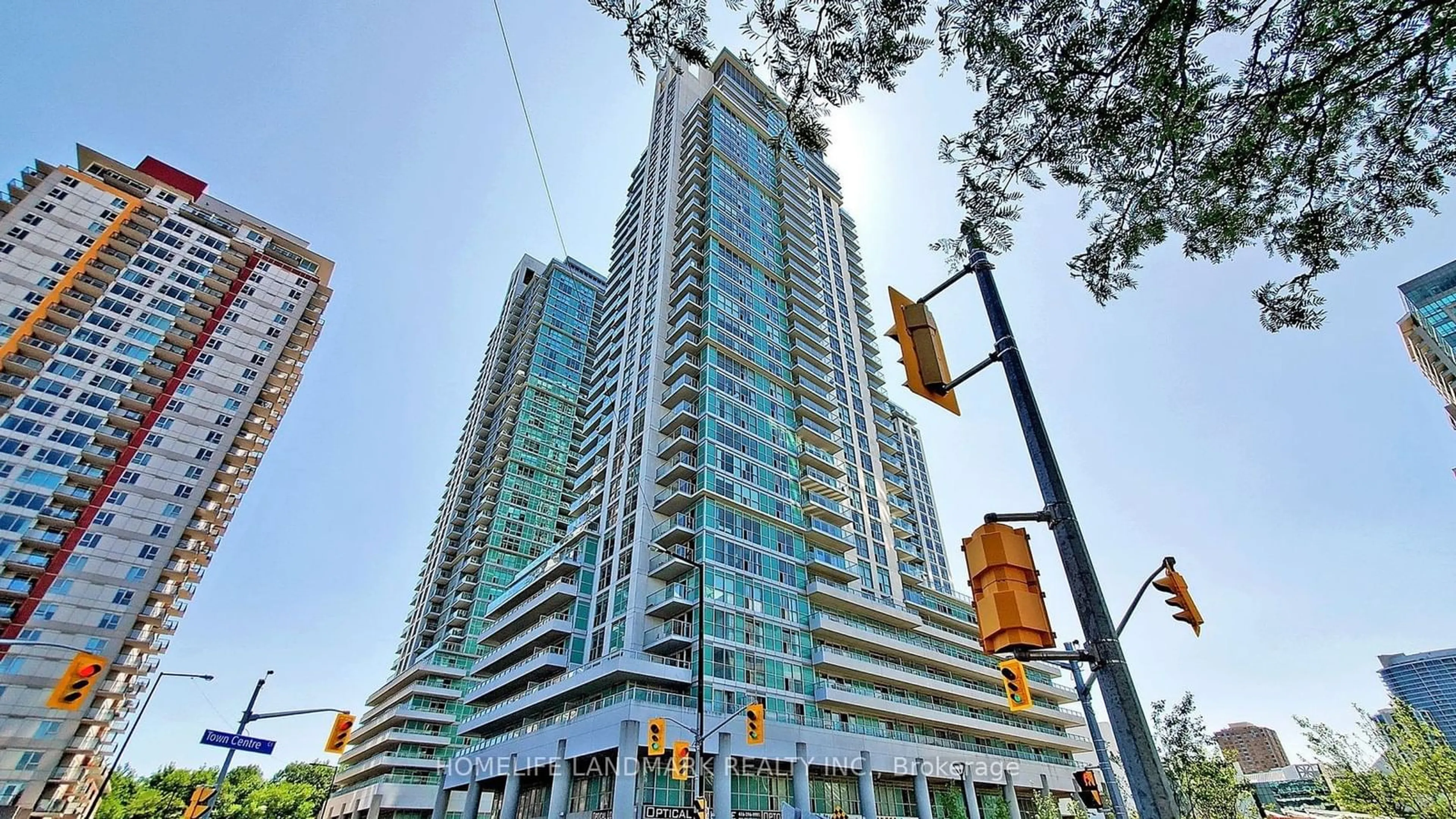 Indoor foyer for 70 Town Centre Crt #2606, Toronto Ontario M1P 0B2