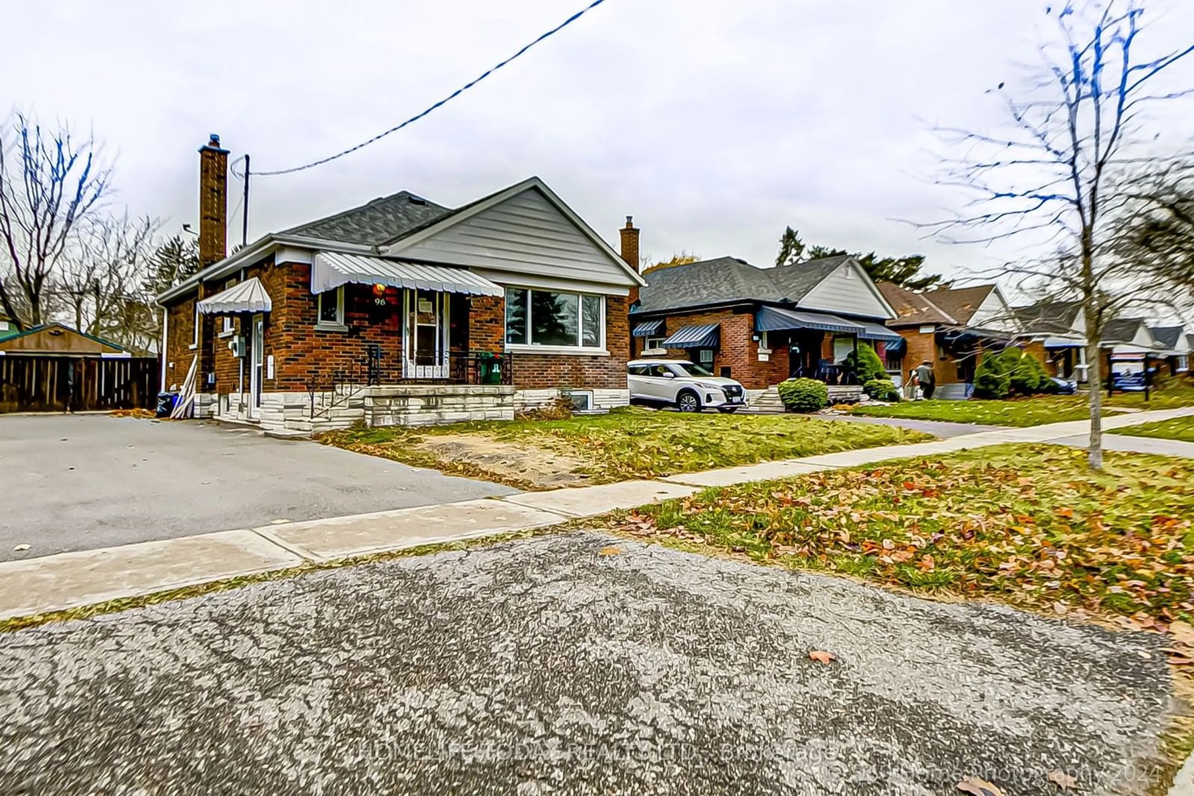 Home with brick exterior material, street for 96 Oakes Ave, Oshawa Ontario L1G 6C6