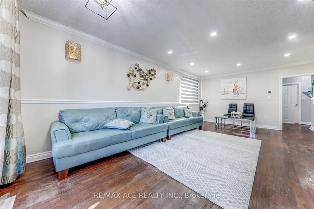 Additional property image - 126 Porchester Dr
