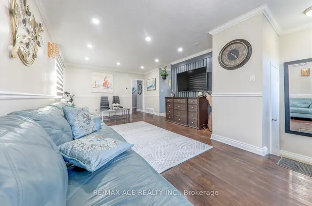 Additional property image - 126 Porchester Dr