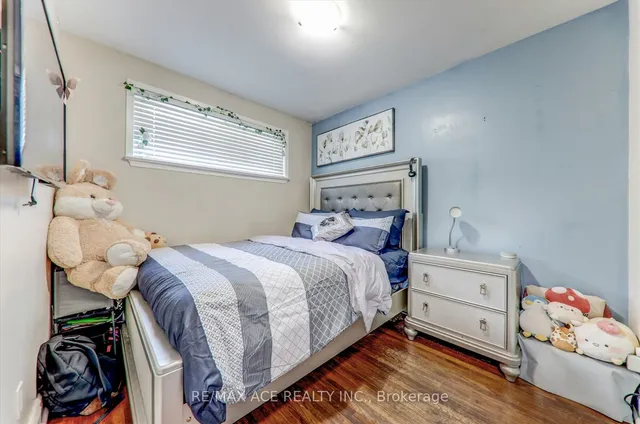 Additional property image - 126 Porchester Dr