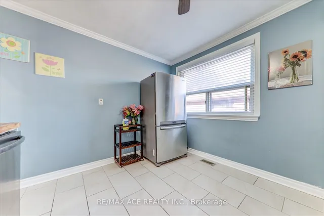 Additional property image - 126 Porchester Dr