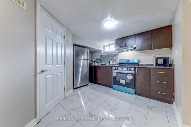 Additional property image - 126 Porchester Dr
