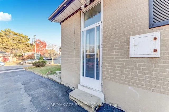 Additional property image - 126 Porchester Dr