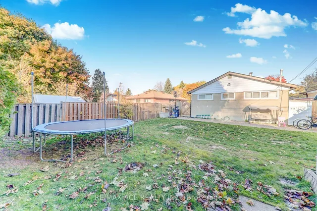 Additional property image - 126 Porchester Dr