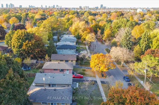 Additional property image - 126 Porchester Dr