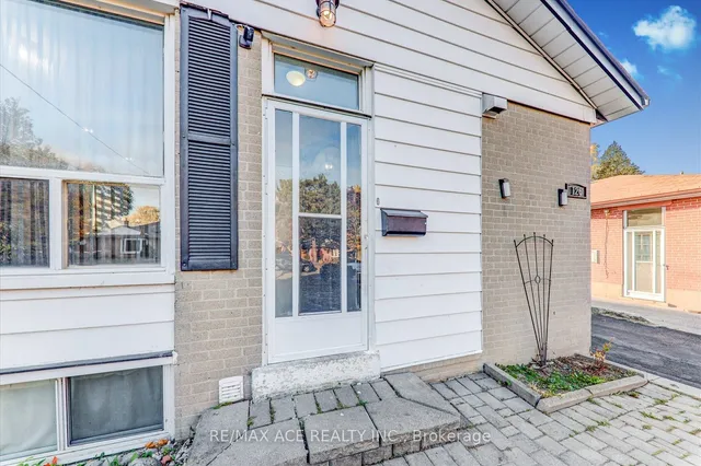 Additional property image - 126 Porchester Dr