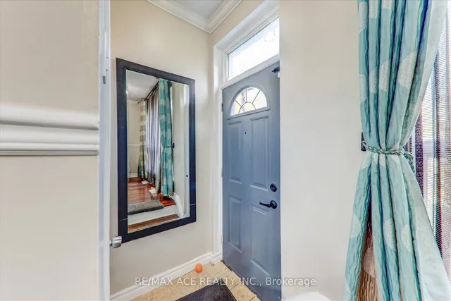 Additional property image - 126 Porchester Dr