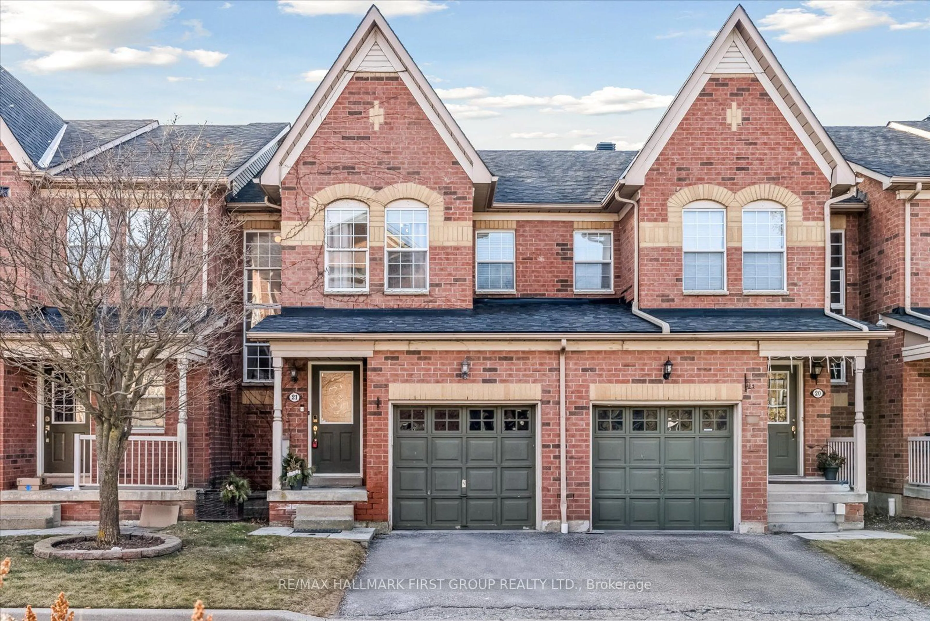 Home with brick exterior material, street for 575 Steeple Hill #21, Pickering Ontario L1V 5Z2