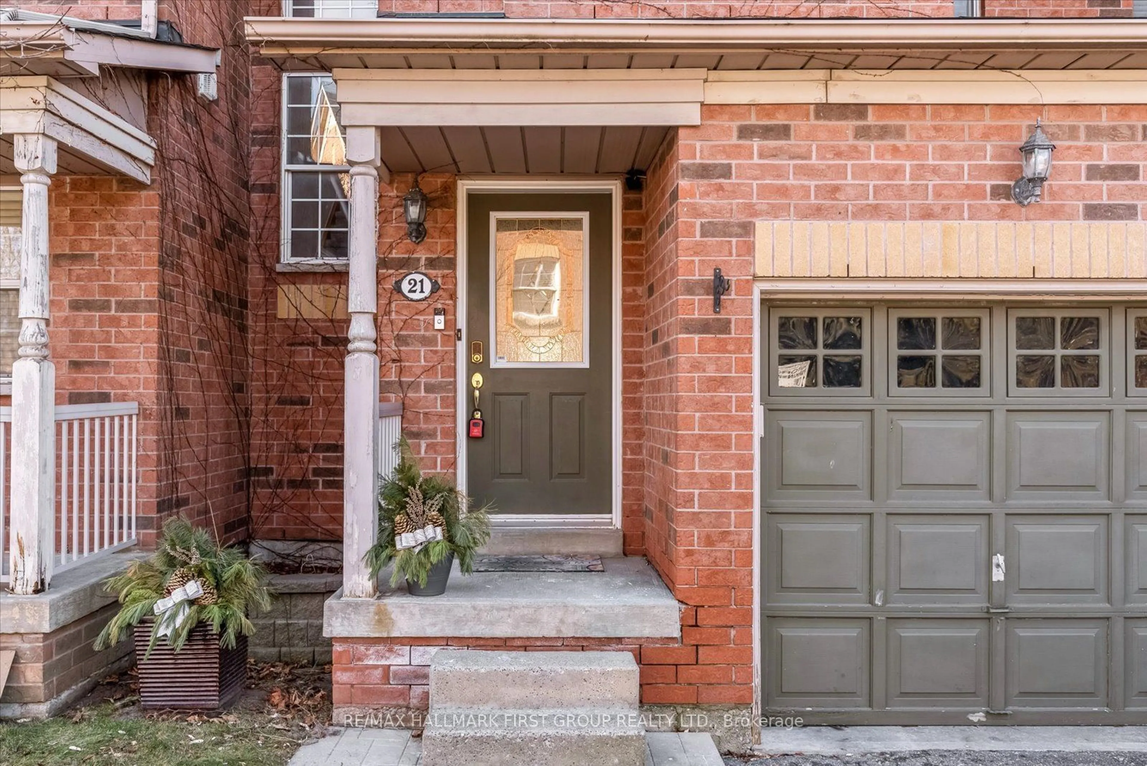 Home with brick exterior material, street for 575 Steeple Hill #21, Pickering Ontario L1V 5Z2