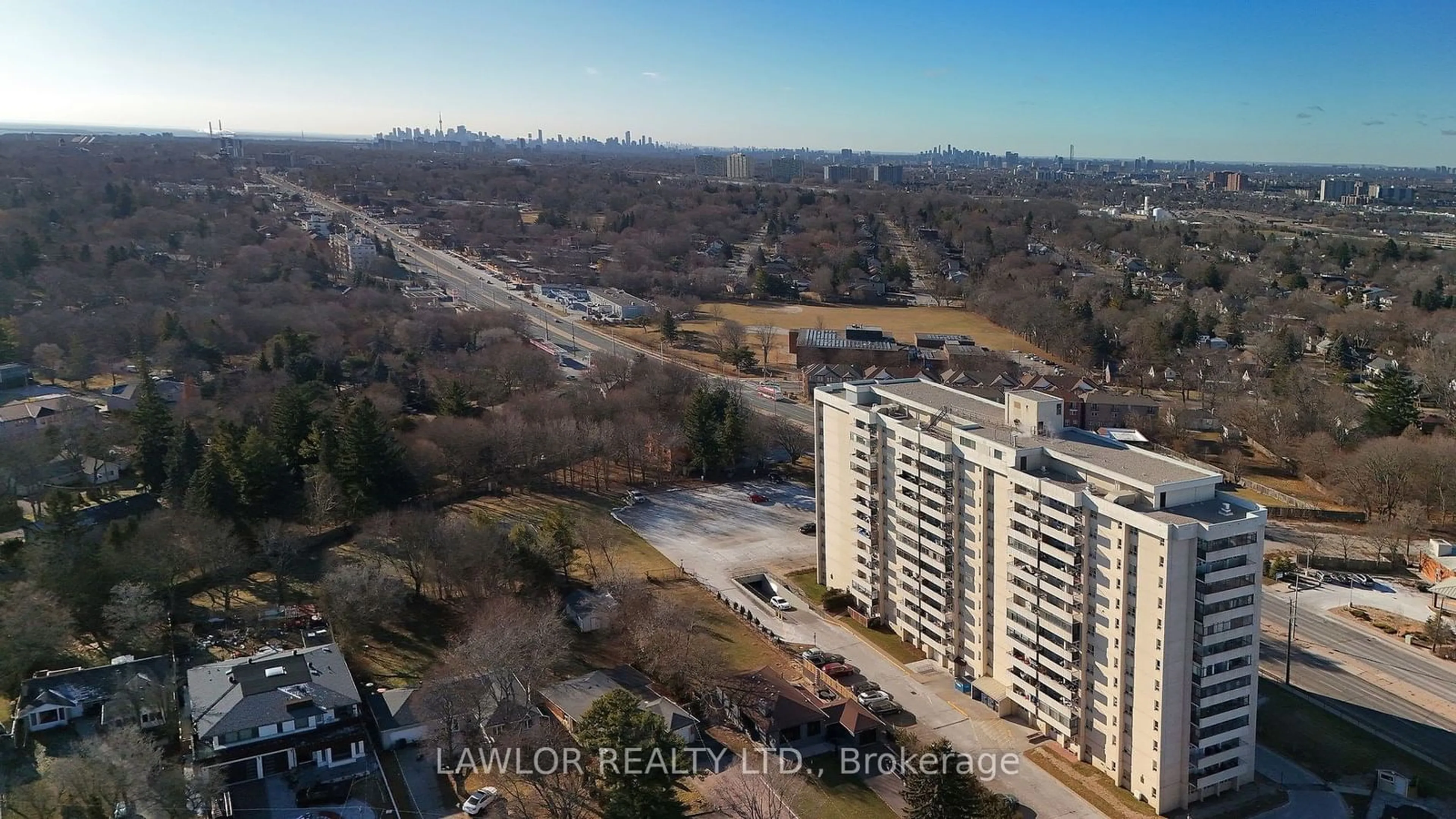 A pic from outside/outdoor area/front of a property/back of a property/a pic from drone, city buildings view from balcony for 3311 Kingston Rd #410, Toronto Ontario M1M 1R1