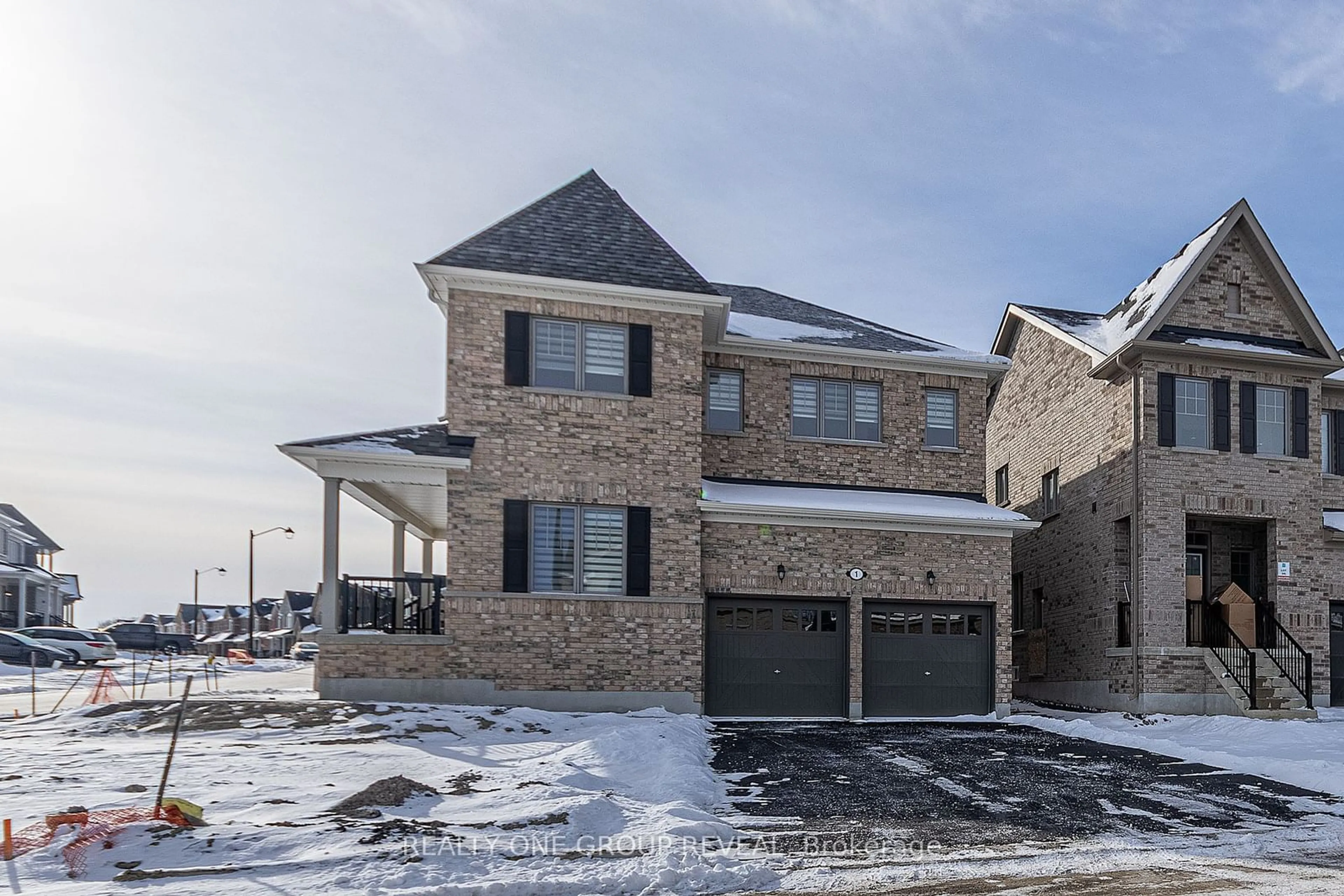 Home with brick exterior material, street for 1 North Garden Blvd, Scugog Ontario L9L 0C9