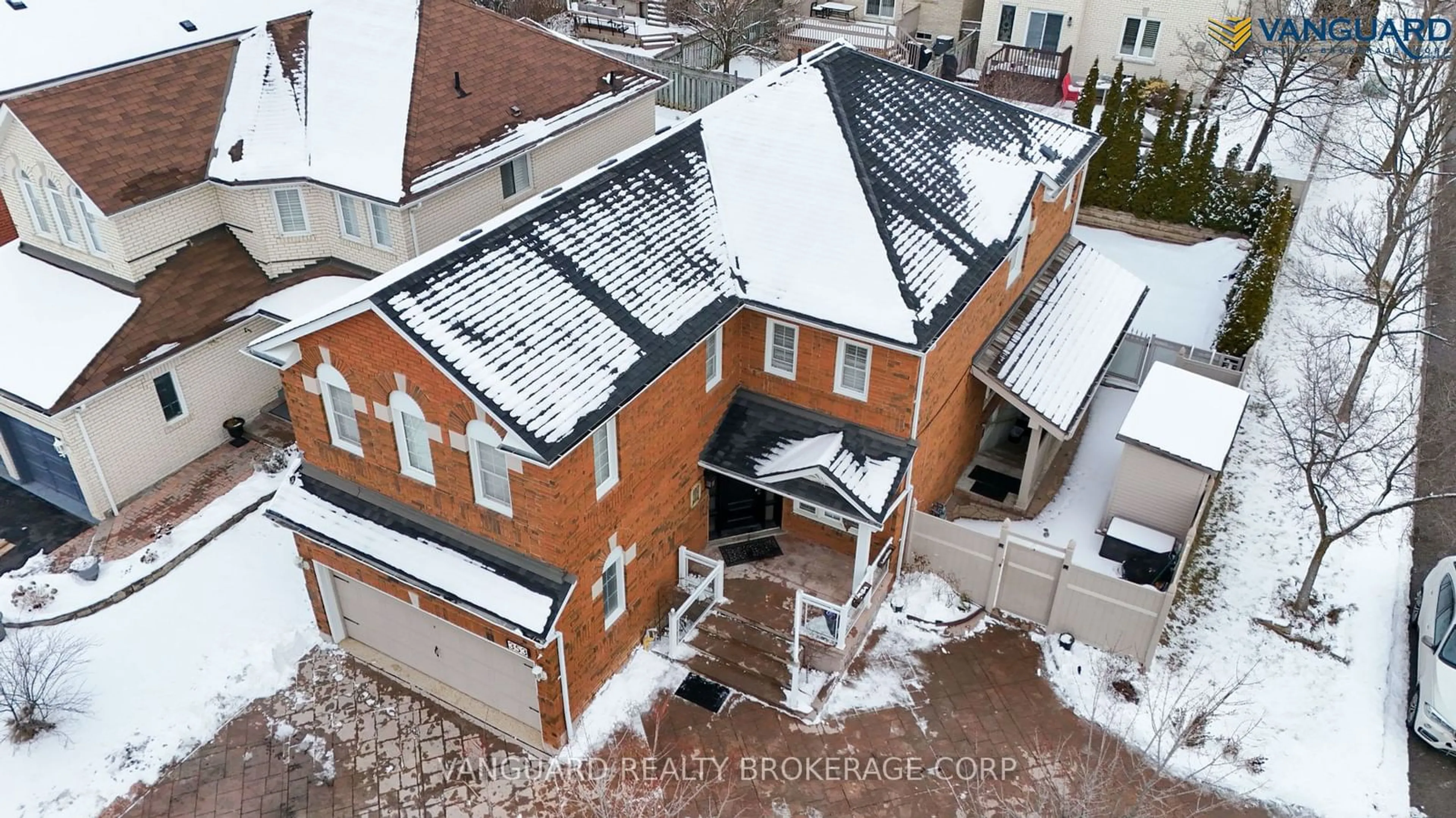 A pic from outside/outdoor area/front of a property/back of a property/a pic from drone, unknown for 353 Old Harwood Ave, Ajax Ontario L1Z 1K2