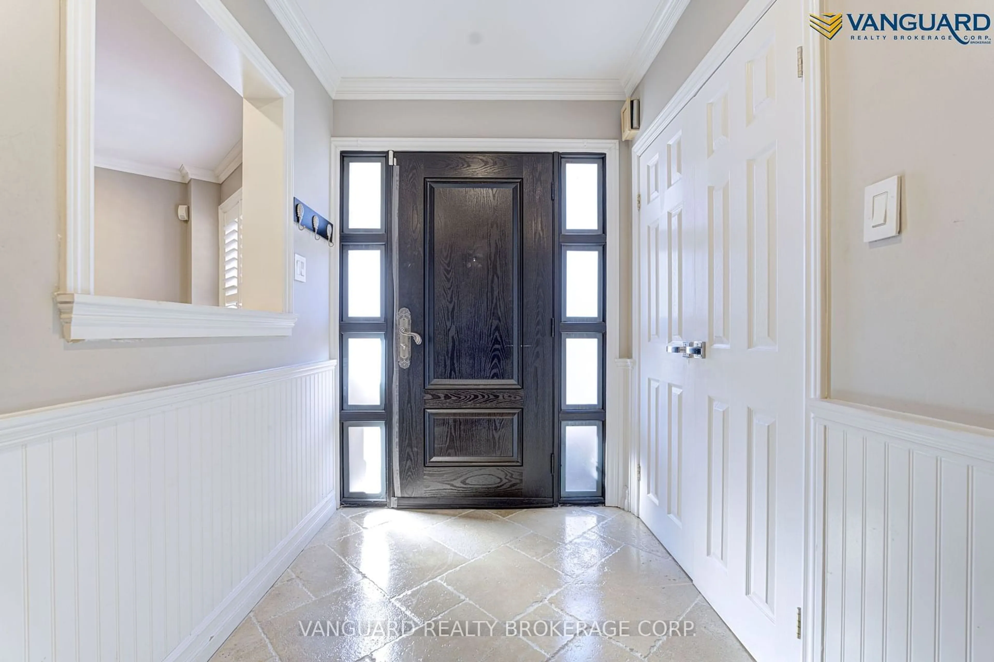 Indoor entryway for 353 Old Harwood Ave, Ajax Ontario L1Z 1K2