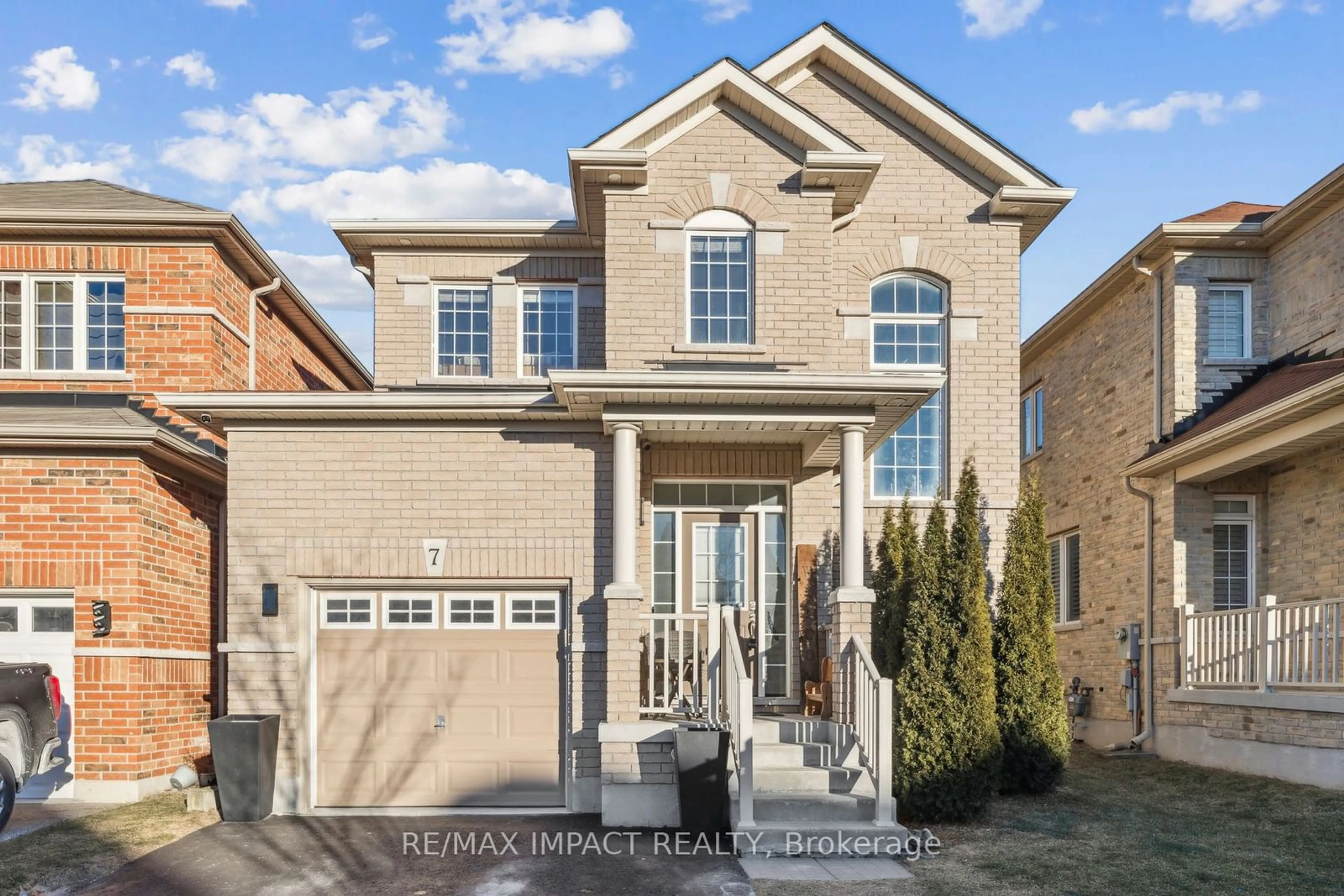 Home with brick exterior material, street for 7 McDONALD Cres, Clarington Ontario L1B 0E2