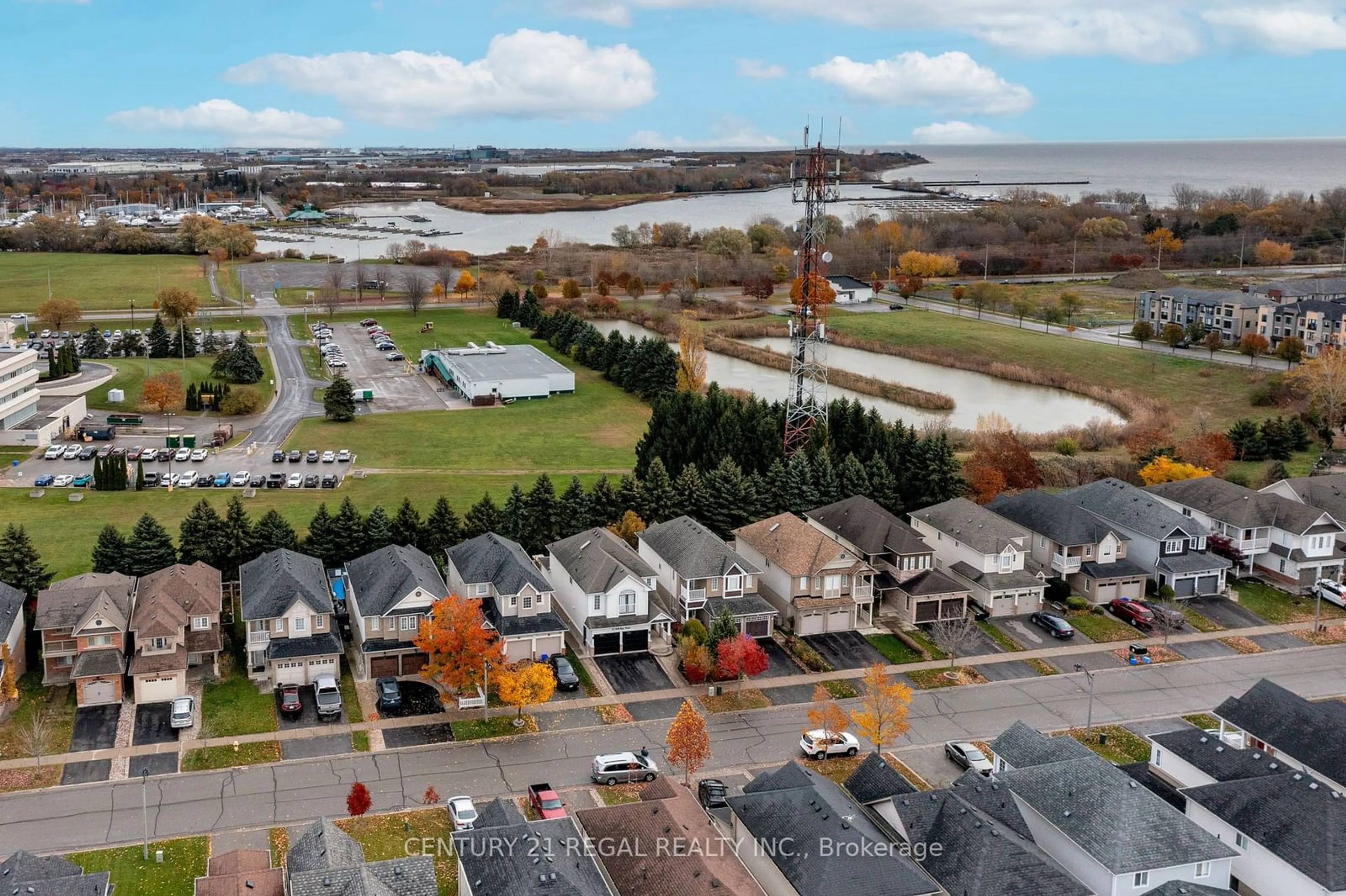 A pic from outside/outdoor area/front of a property/back of a property/a pic from drone, water/lake/river/ocean view for 81 Tallships Dr, Whitby Ontario L1N 9X5