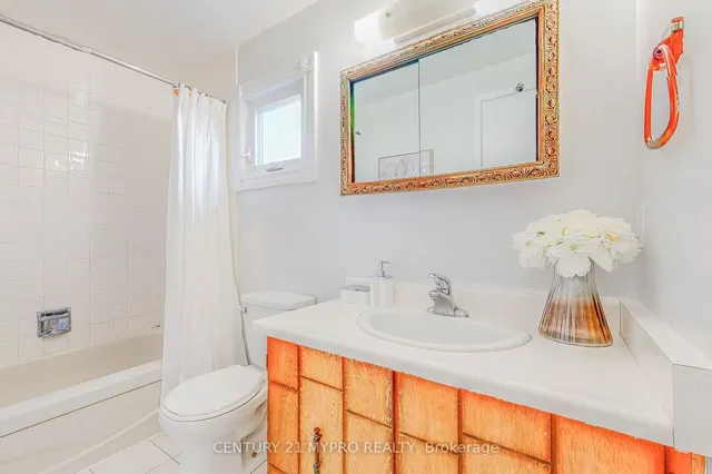 Additional property image - 36 Oakhaven Dr