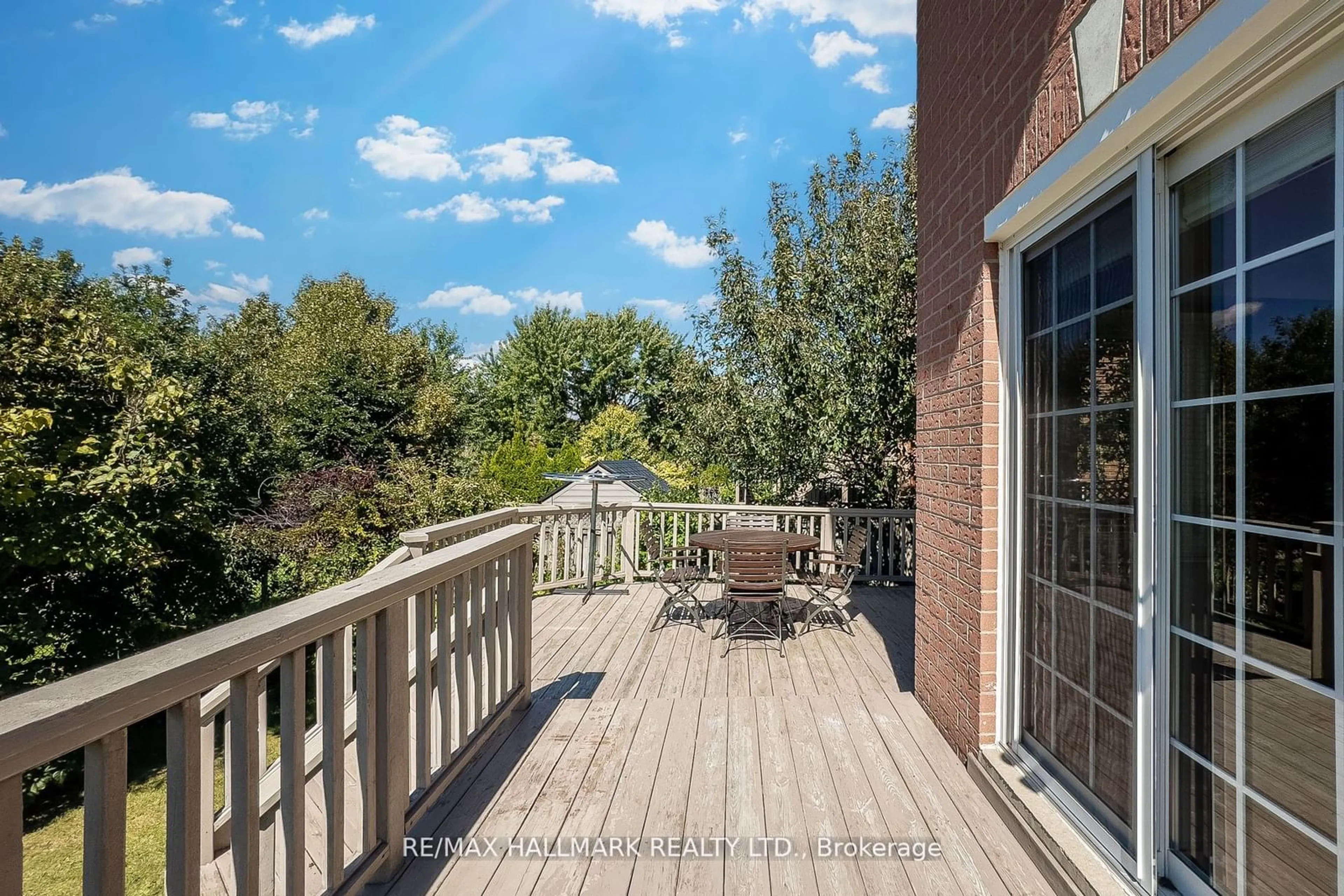 Patio, water/lake/river/ocean view for 32 Noake Cres, Ajax Ontario L1T 3L4