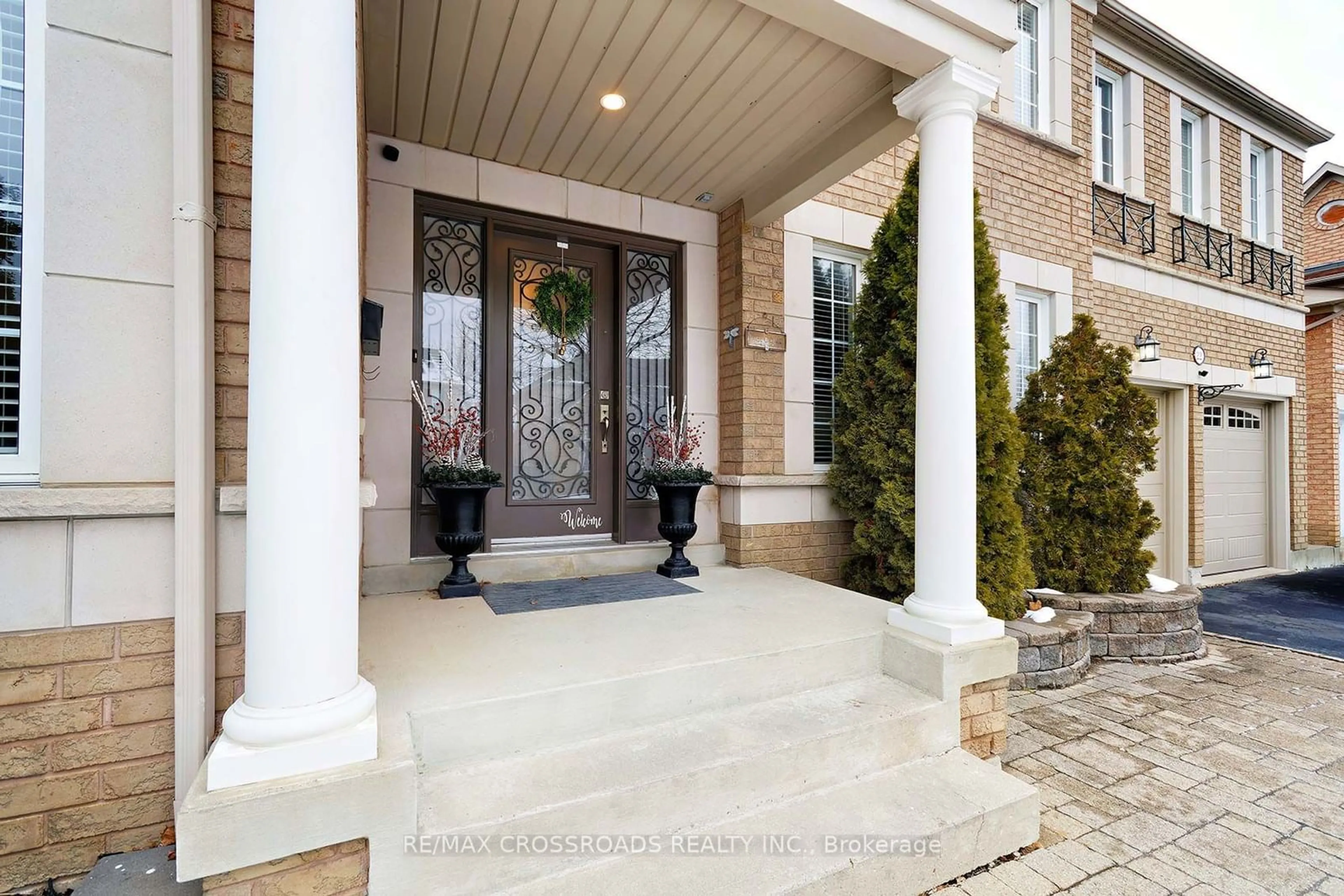 Indoor entryway for 22 Westacott Cres, Ajax Ontario L1T 4H7