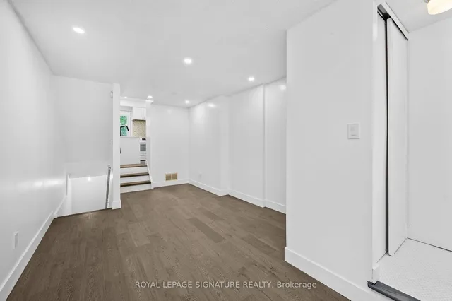 Additional property image - 275 Broadview Ave Unit 92