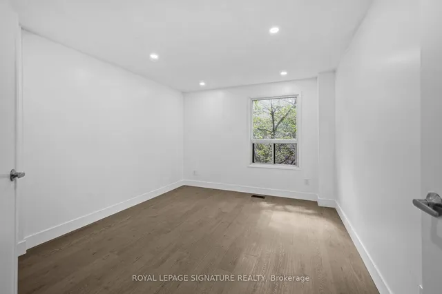 Additional property image - 275 Broadview Ave Unit 92