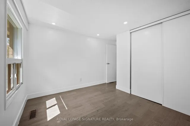 Additional property image - 275 Broadview Ave Unit 92