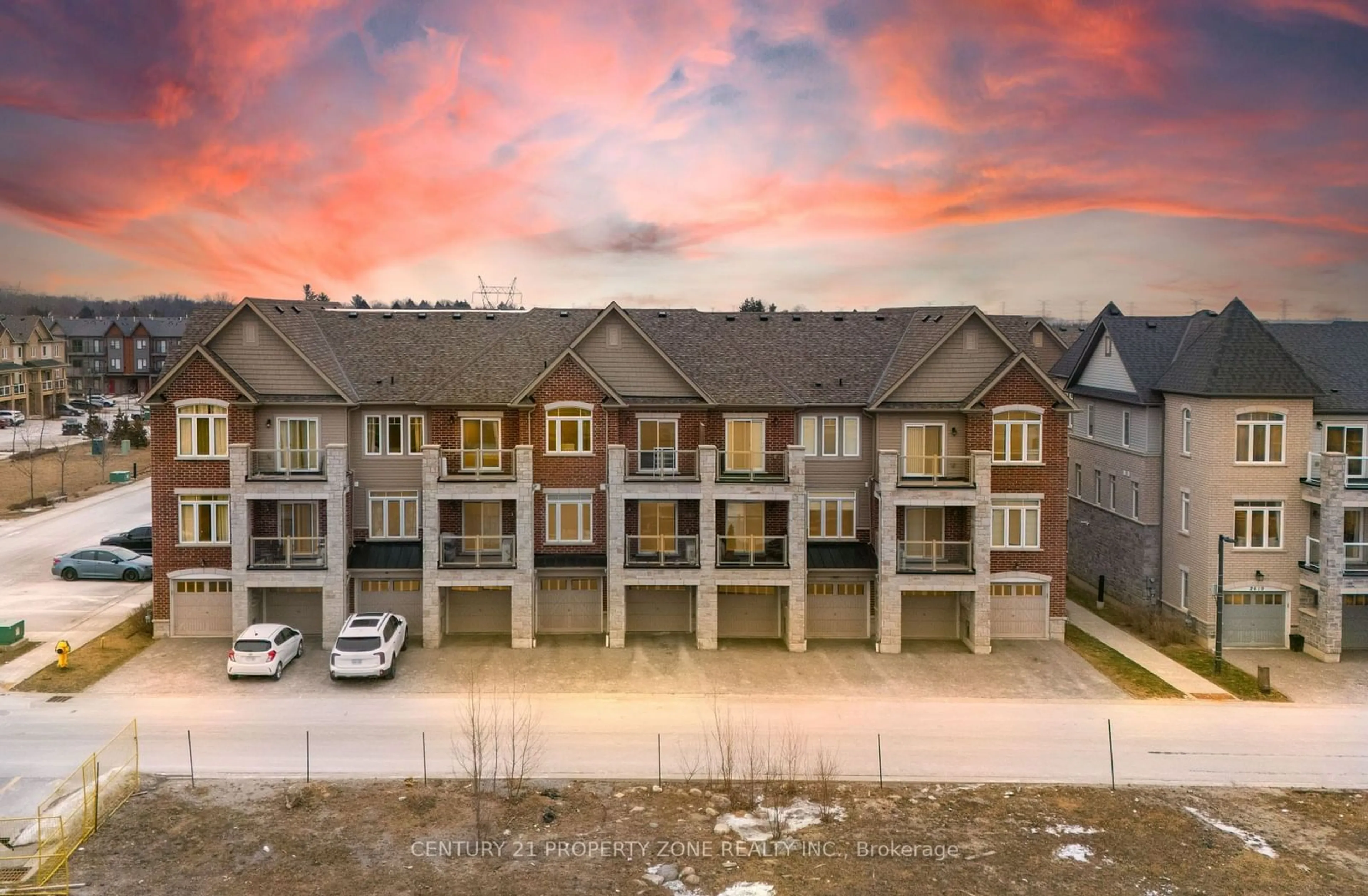 A pic from outside/outdoor area/front of a property/back of a property/a pic from drone, unknown for 2633 Garrison Crossing Cres, Pickering Ontario L1X 0E5