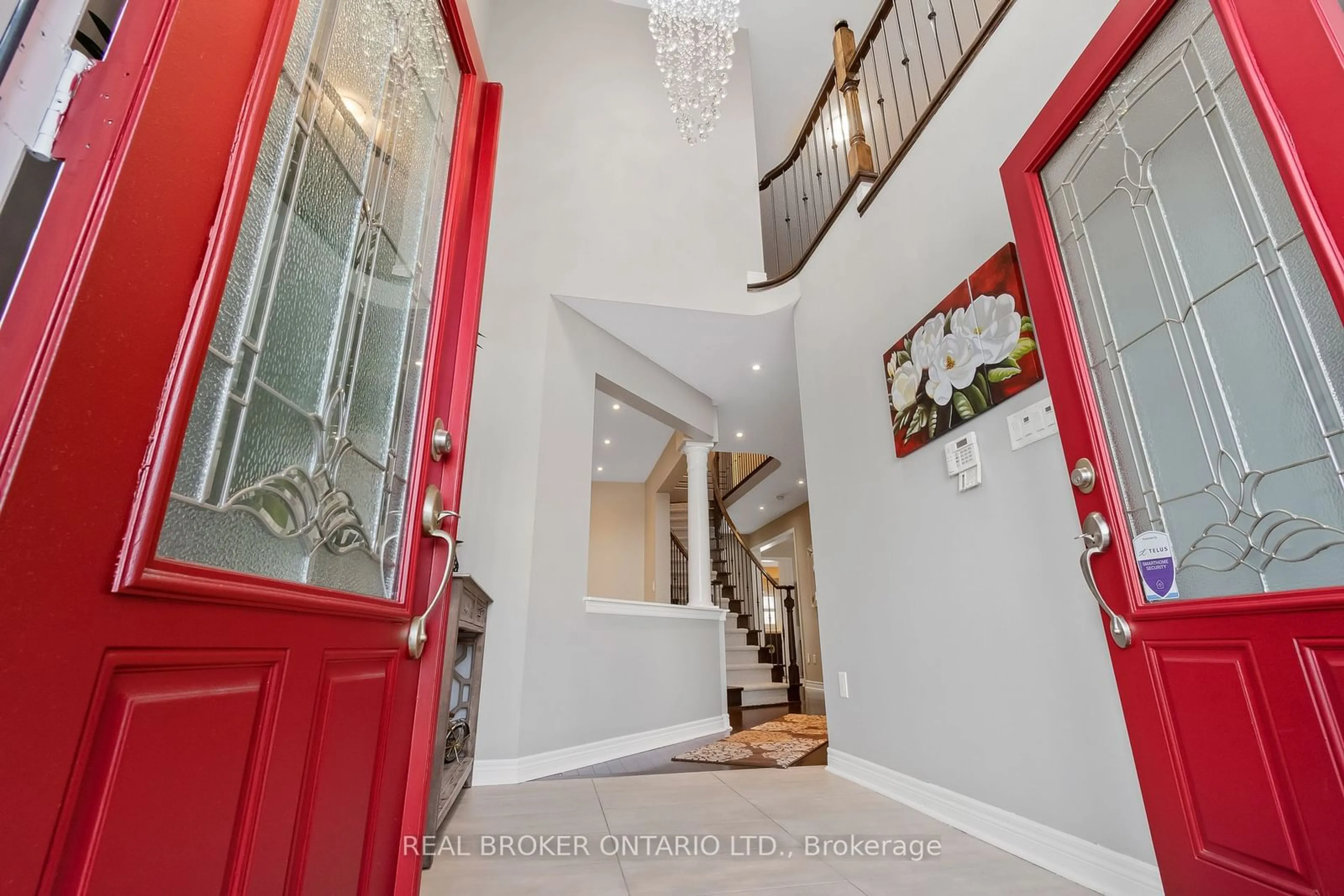 Indoor entryway for 1318 Harlstone Cres, Oshawa Ontario L1K 0N5