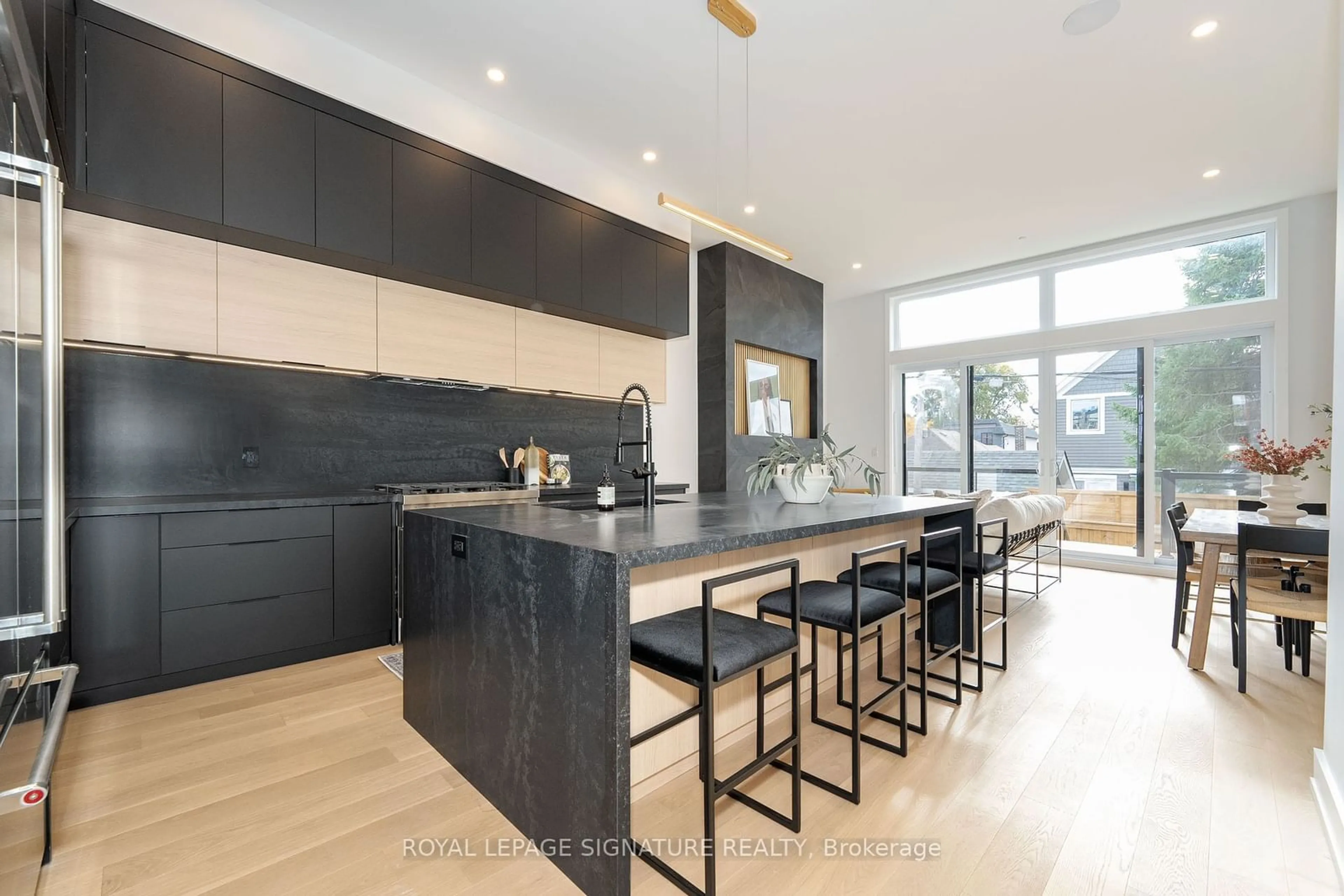 Open concept kitchen, unknown for 99 Yardley Ave, Toronto Ontario M4B 2A9