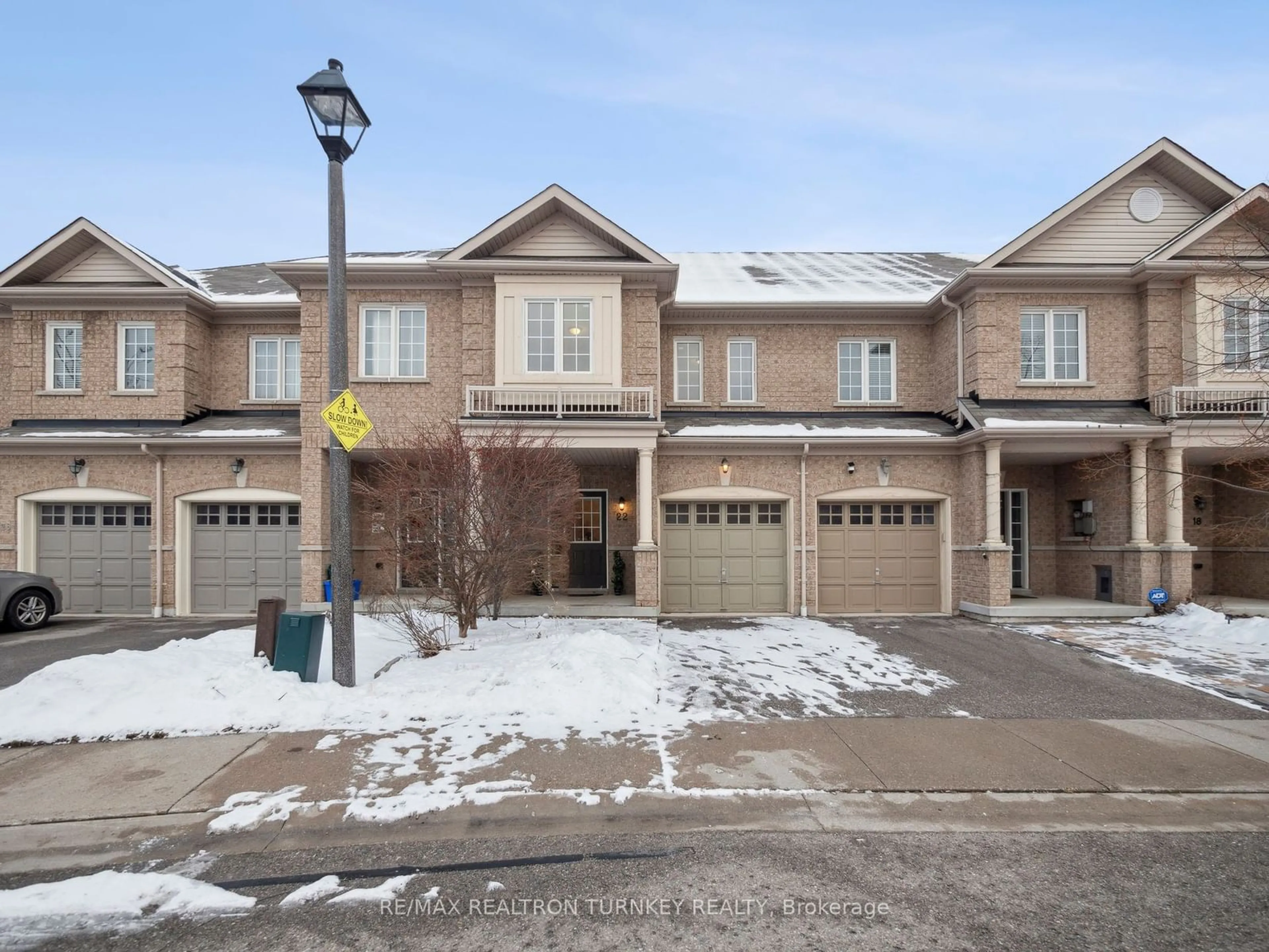 Unknown for 22 Maidstone Way, Whitby Ontario L1R 0L7