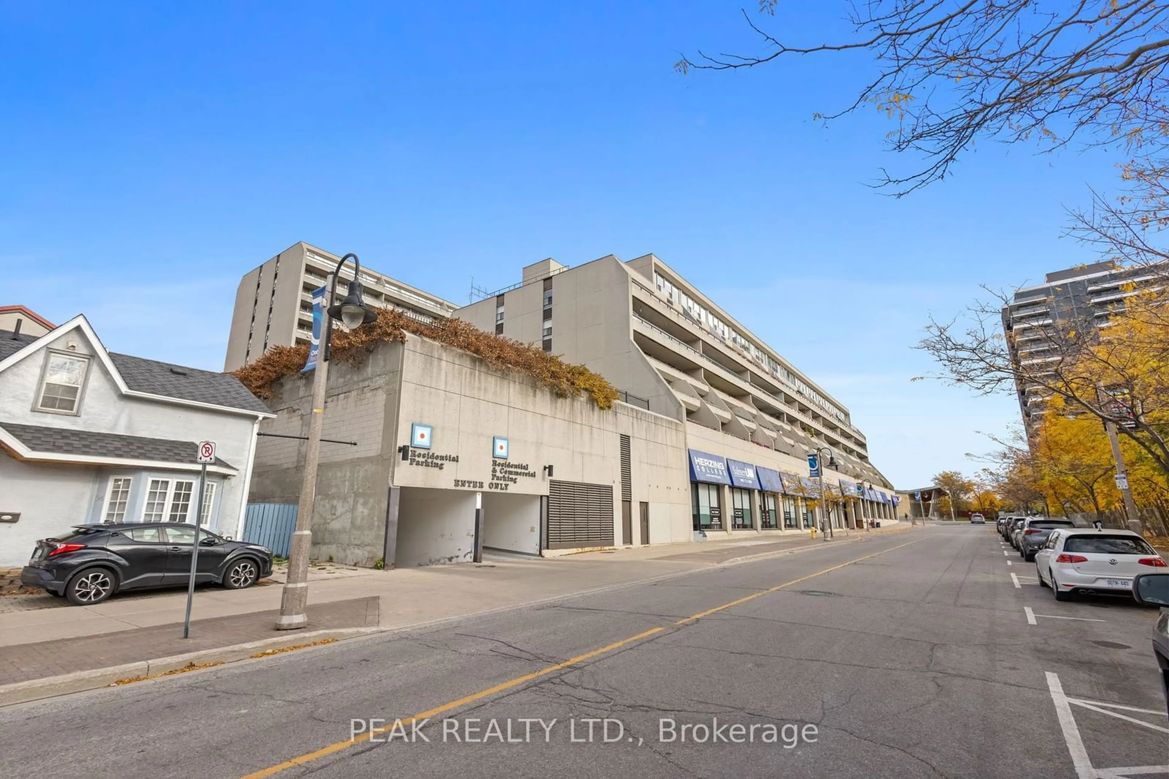 Parking for 50 Richmond St #629, Oshawa Ontario L1G 7C7