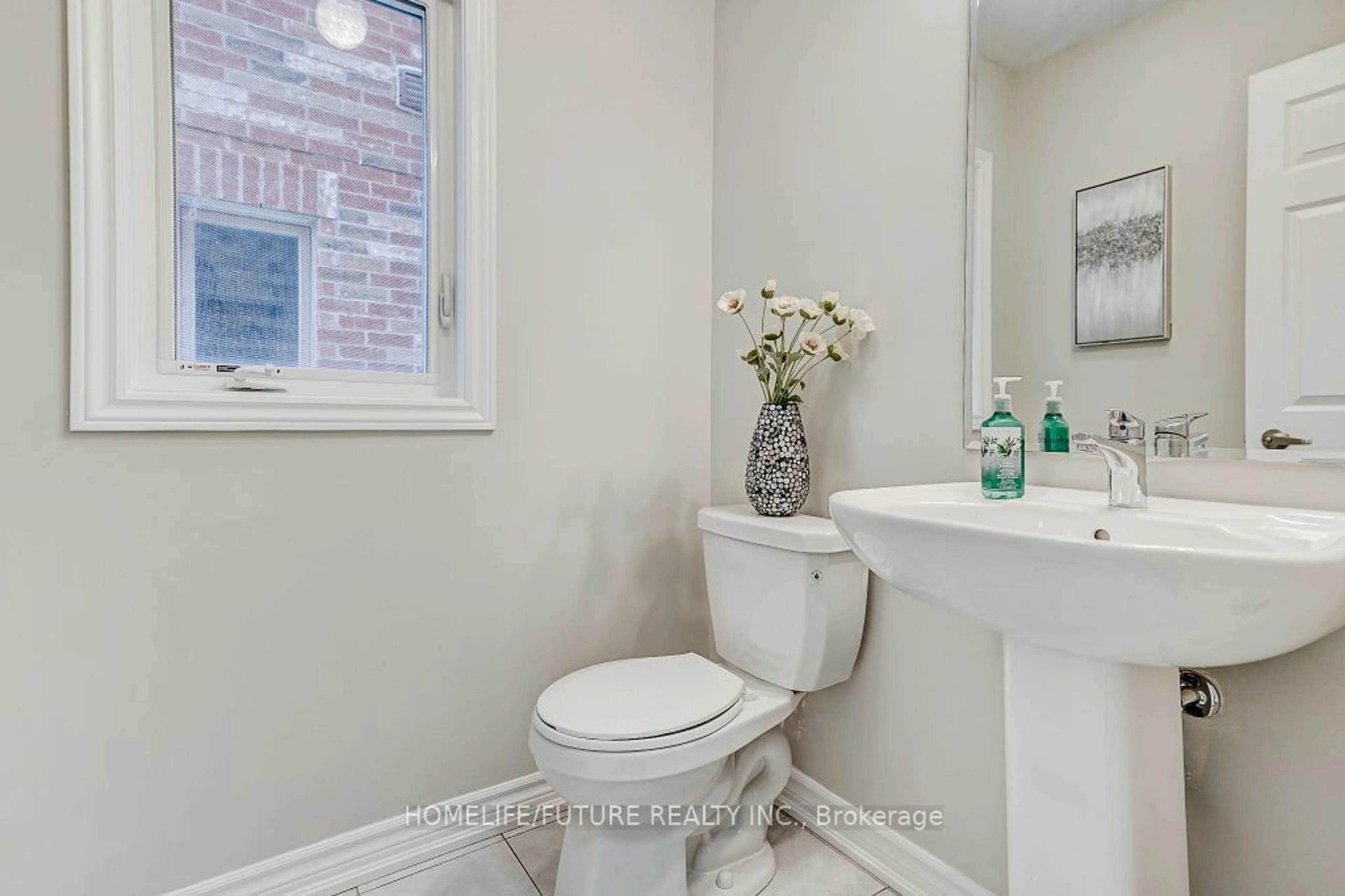 Standard bathroom, ceramic/tile floor for 1297 Apollo St, Oshawa Ontario L1K 3E7